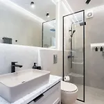 Stylish 2br Vilacrosse Passage - Netflix Lejlighed *